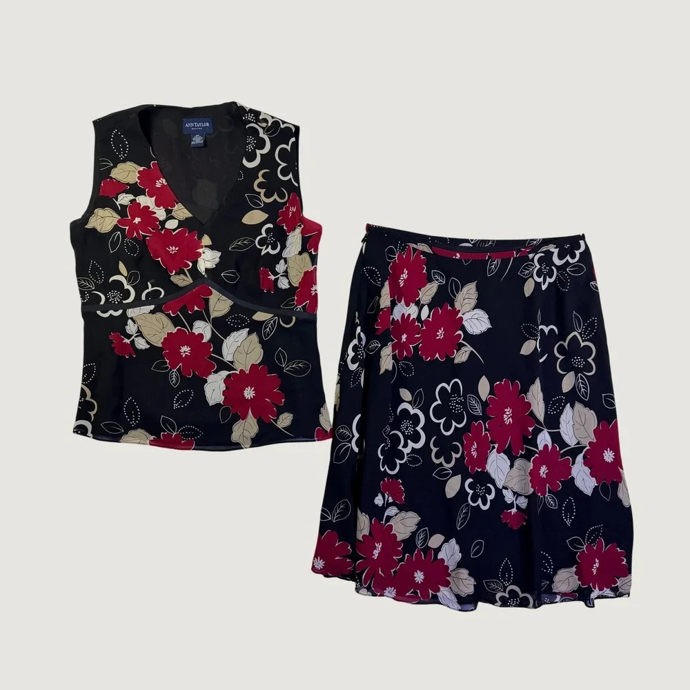 Ann Taylor Petites 100% Silk 2 Piece Skirt Set Floral Black Red V-Neck Size 6P